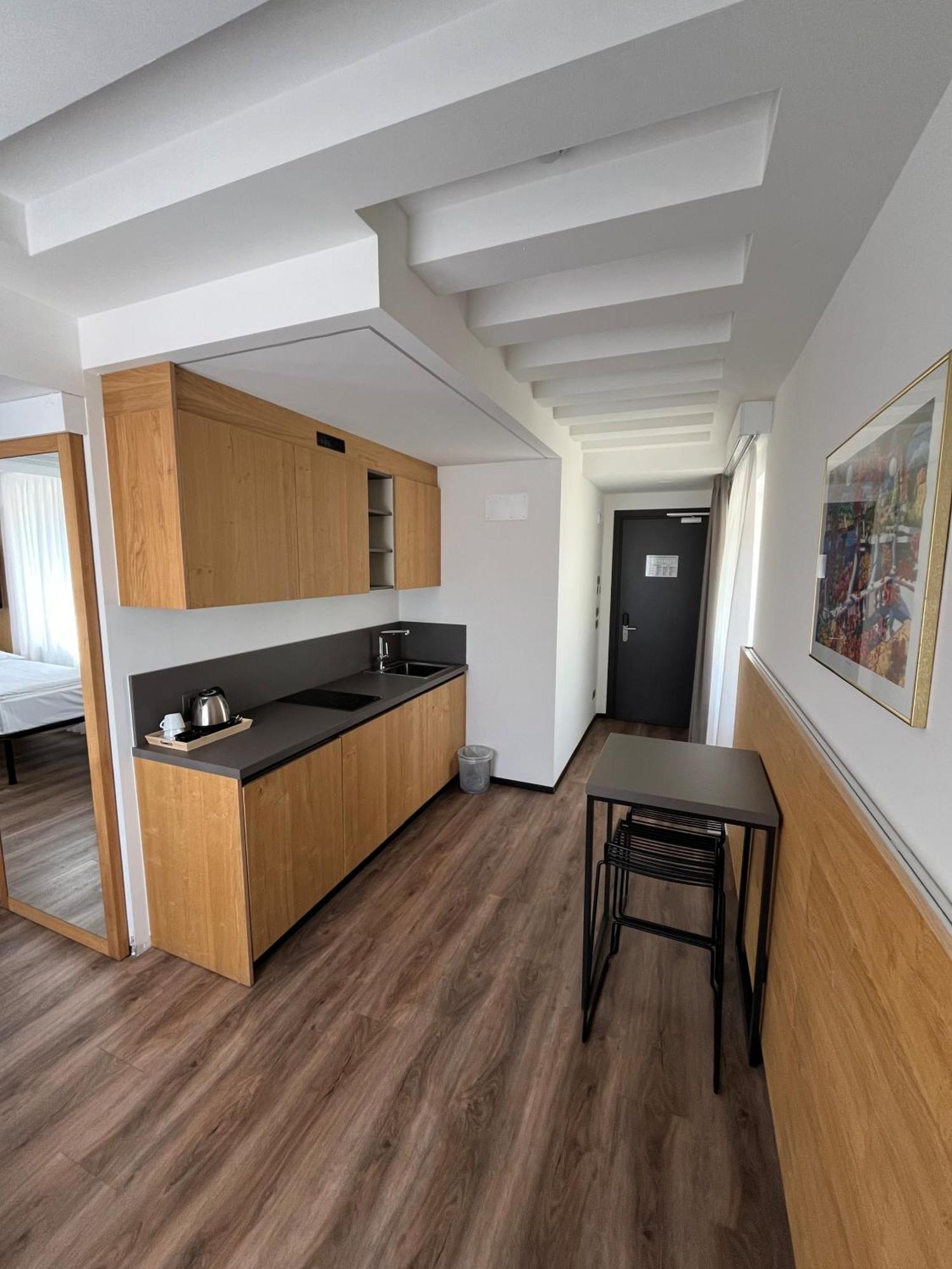 Hotel Belvedere Spiazzi Di Caprino Экстерьер фото